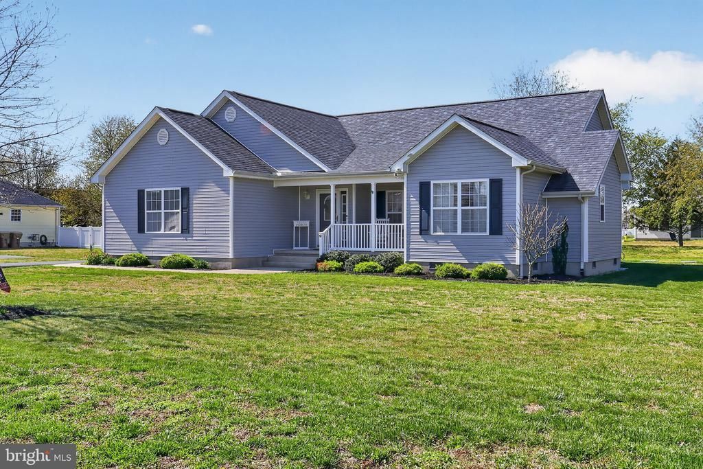 402 Matthews Circle, Milford, DE 19963 Main Photo