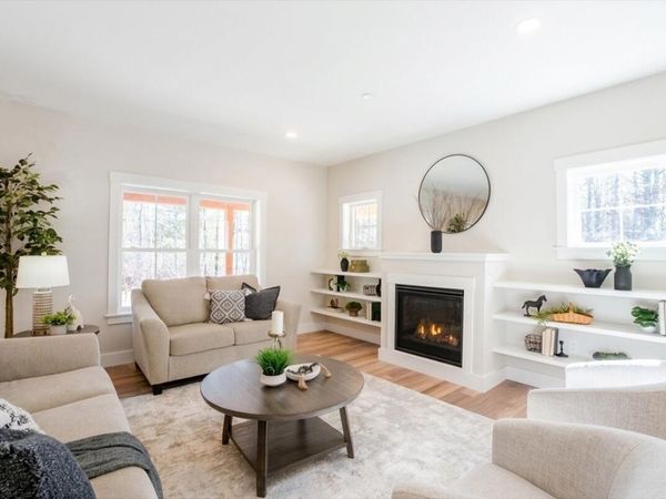 321 Pownal Road, Freeport, ME 04032