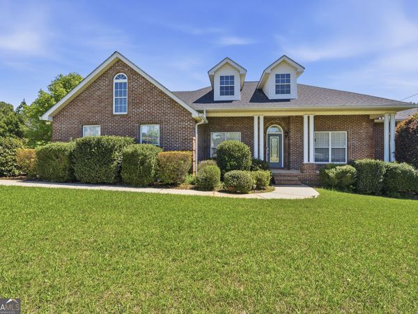 104 Henry Drive, Gray, GA 31032