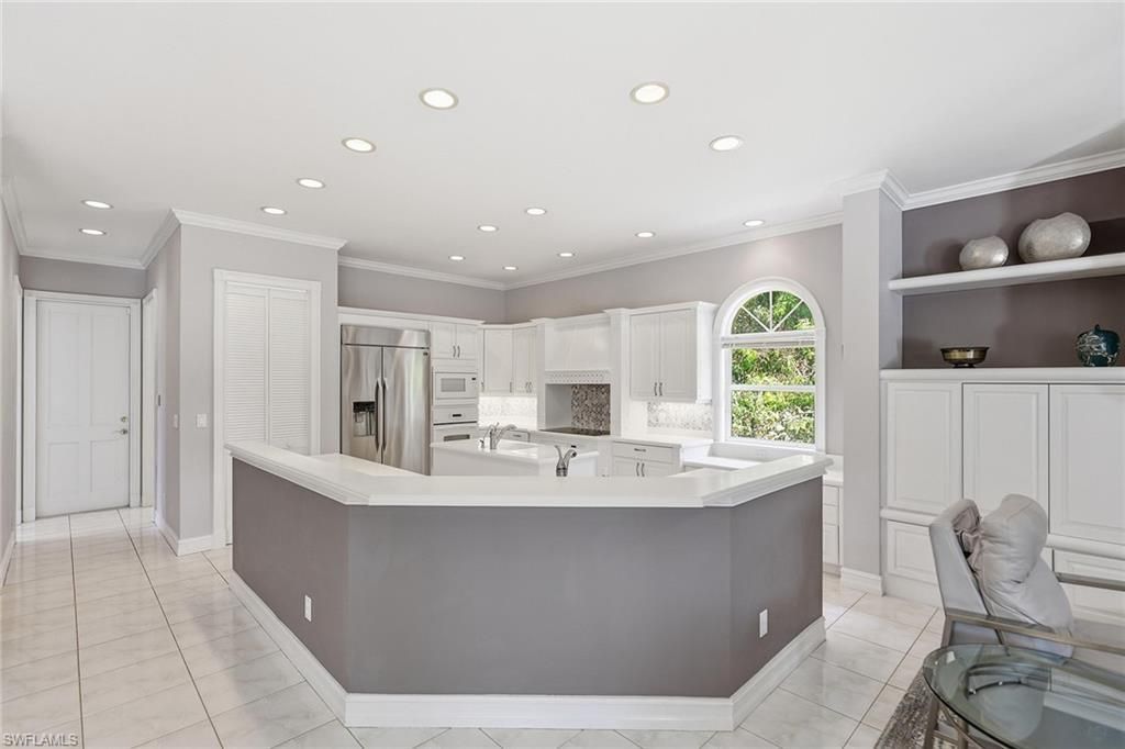 6656 Trail Blvd, Naples, FL 34108 Photo