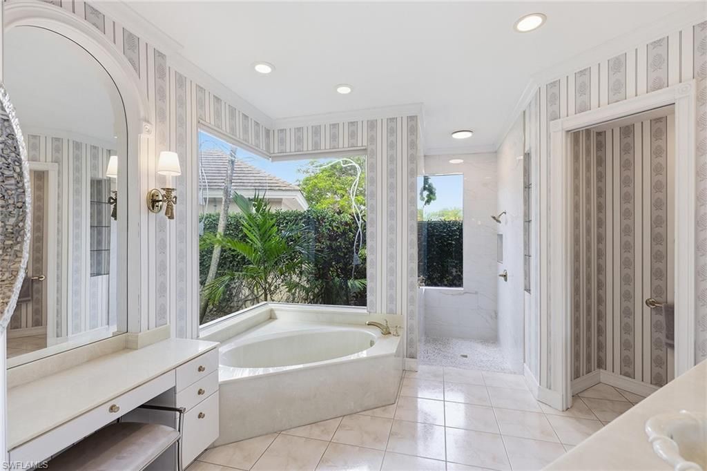 6656 Trail Blvd, Naples, FL 34108 Photo