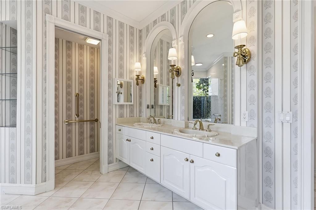 6656 Trail Blvd, Naples, FL 34108 Photo