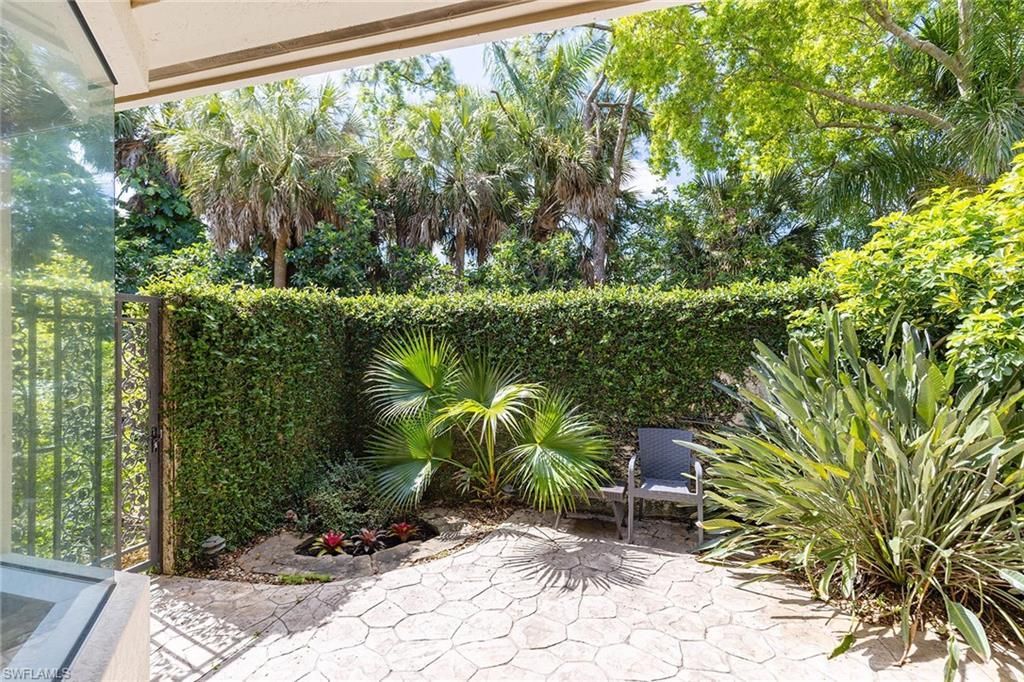 6656 Trail Blvd, Naples, FL 34108 Photo