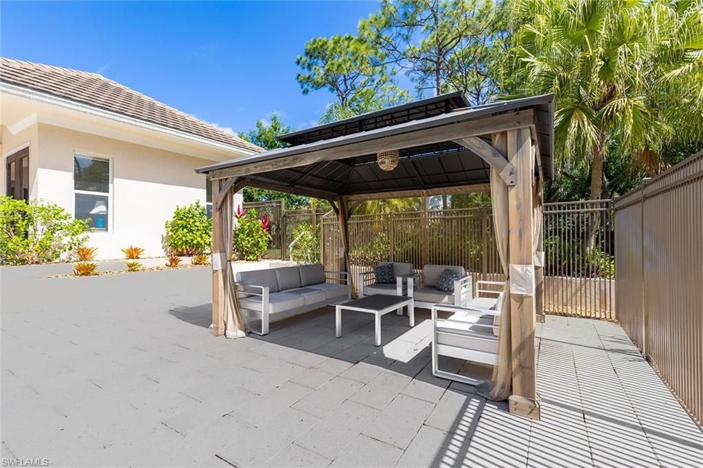 6656 Trail Blvd, Naples, FL 34108 Photo