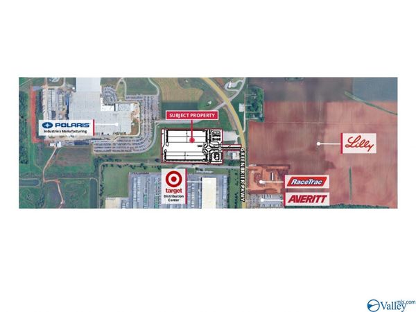 2 Greenbrier Parkway, Huntsville, AL 35756