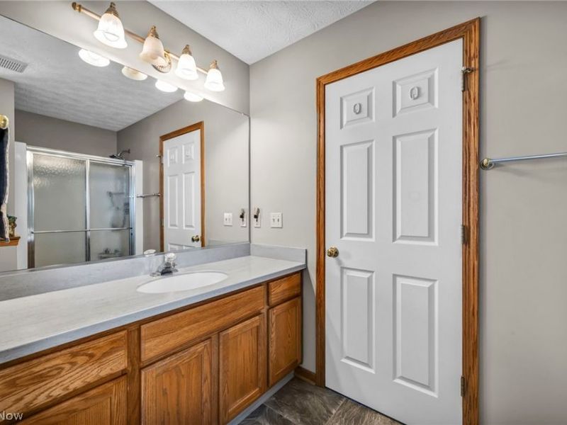 12804 Heritage Trail , North Royalton, OH 44133 Photo 11