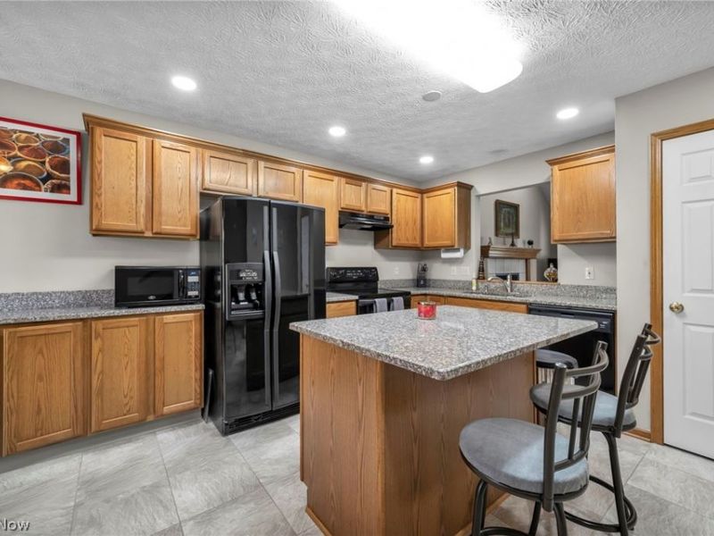 12804 Heritage Trail , North Royalton, OH 44133 Photo 3