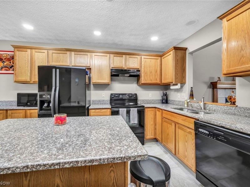 12804 Heritage Trail , North Royalton, OH 44133 Photo 4