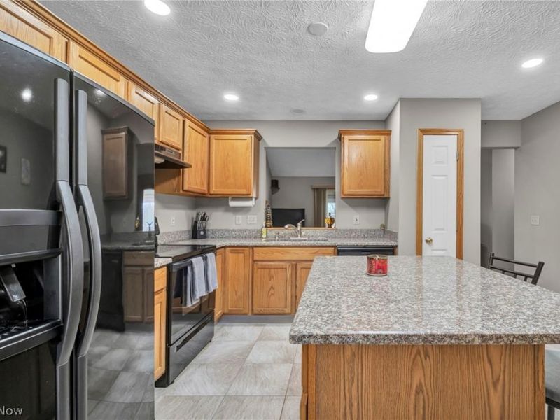 12804 Heritage Trail , North Royalton, OH 44133 Photo 5