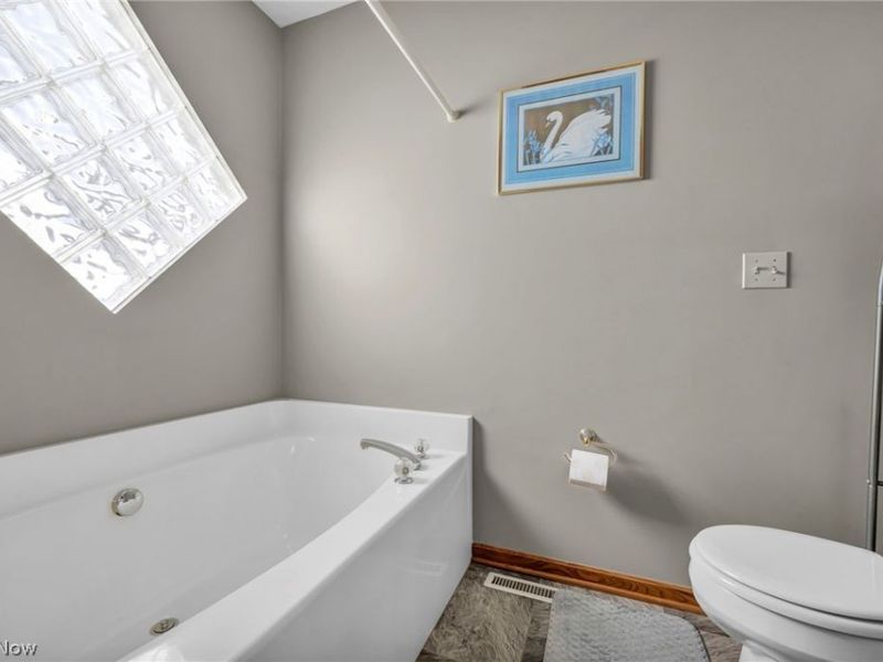 12804 Heritage Trail , North Royalton, OH 44133 Photo 8