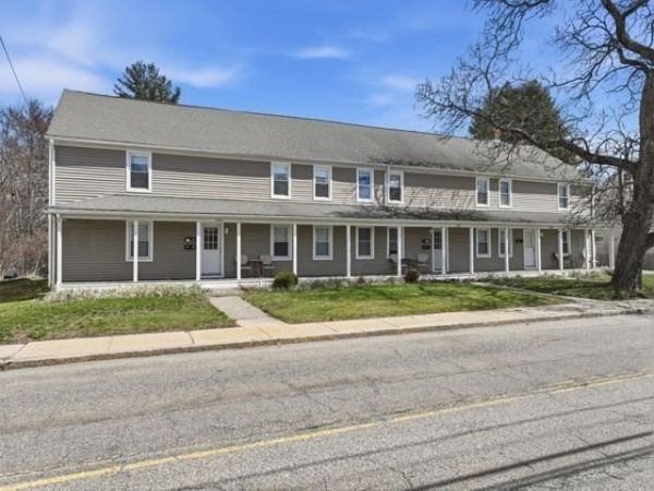 146 Hecla St, Unit 2, Uxbridge, MA 01569