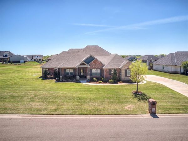 10071 Woodland Way, Edmond, OK 73025
