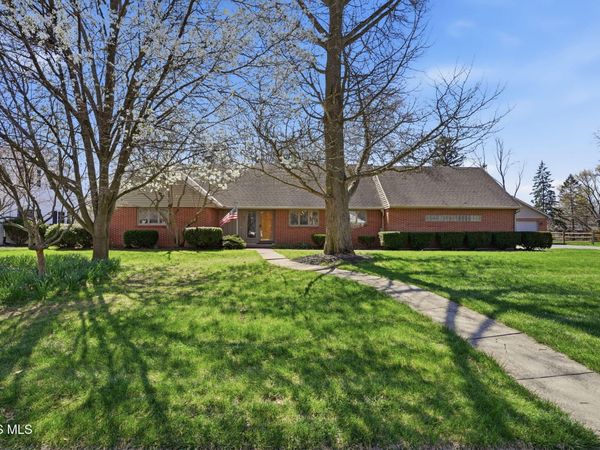 411 Orchard Lane , Findlay, OH 45840