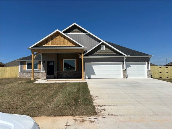 2238 Crane Avenue , Pea Ridge, AR 72751