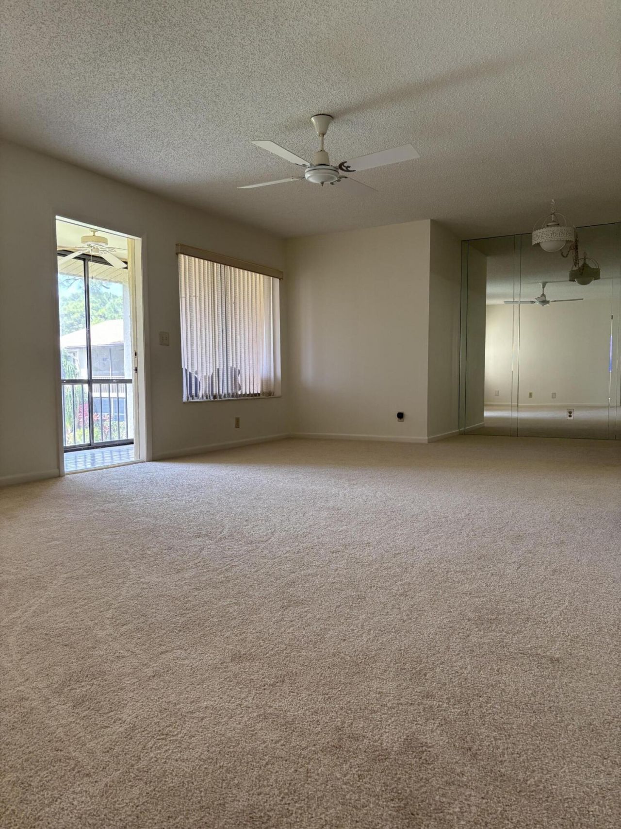 331 Knotty Pine Circle, Unit B-2, Greenacres, FL 33463 Photo