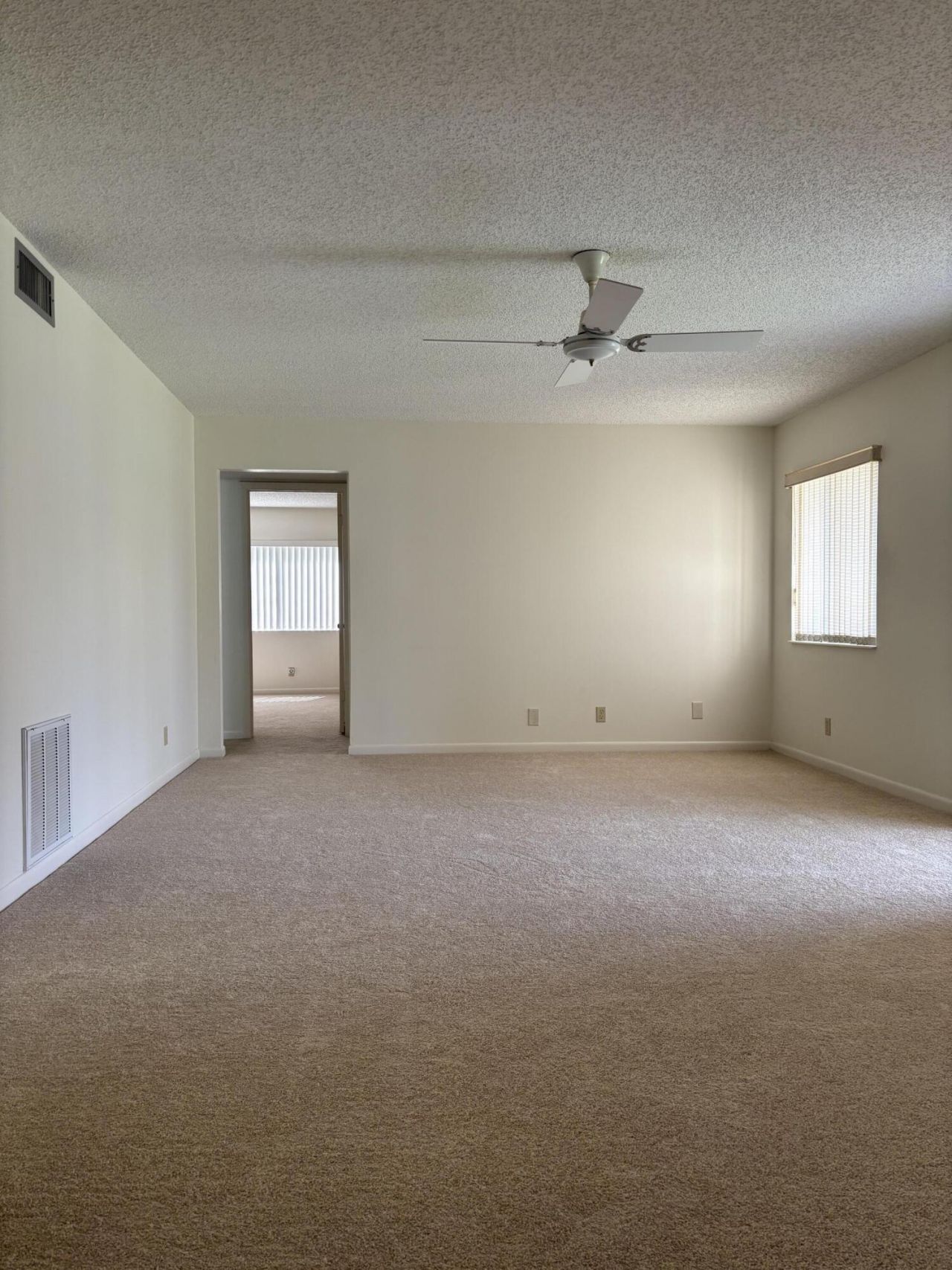 331 Knotty Pine Circle, Unit B-2, Greenacres, FL 33463 Photo