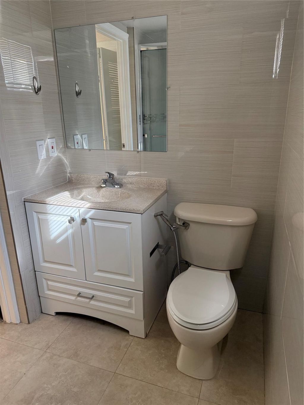 9300 Fontainebleau Boulevard, Unit E101, Miami, FL 33172 Photo