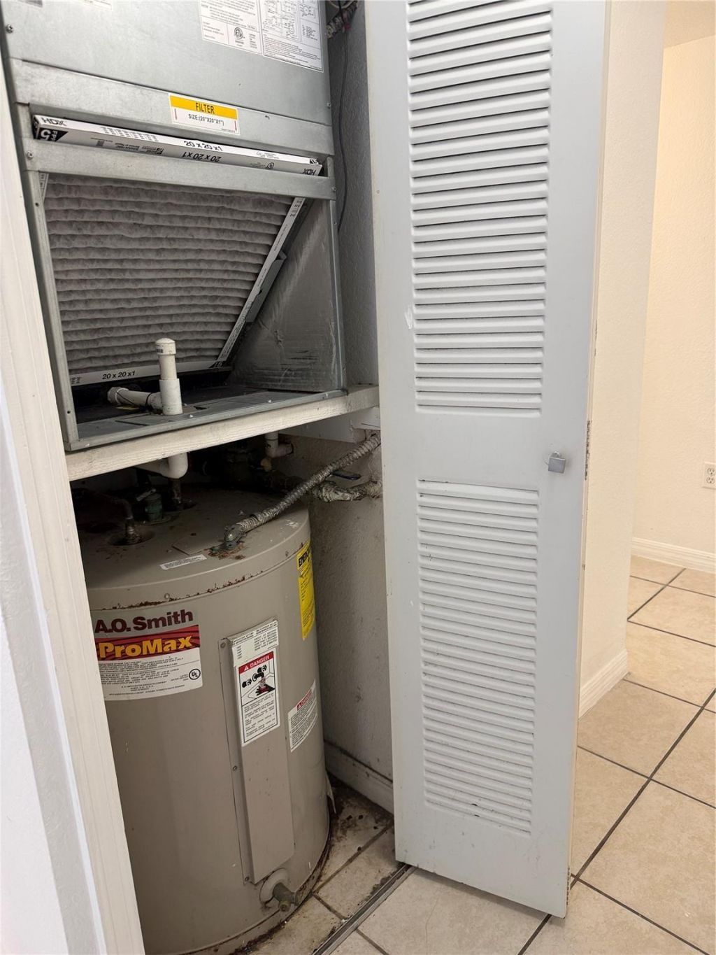 9300 Fontainebleau Boulevard, Unit E101, Miami, FL 33172 Photo