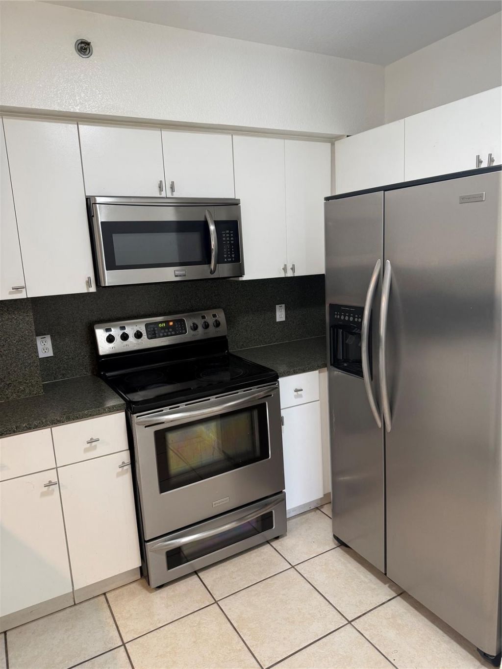 9300 Fontainebleau Boulevard, Unit E101, Miami, FL 33172 Photo