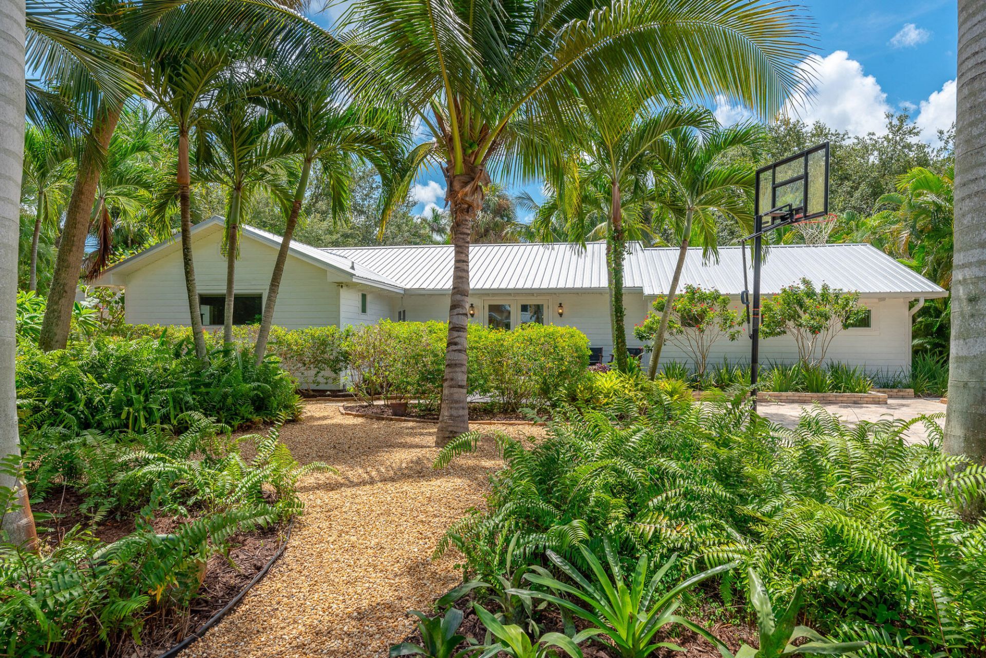 547 SW Riverview Street, Stuart, FL 34994 Photo