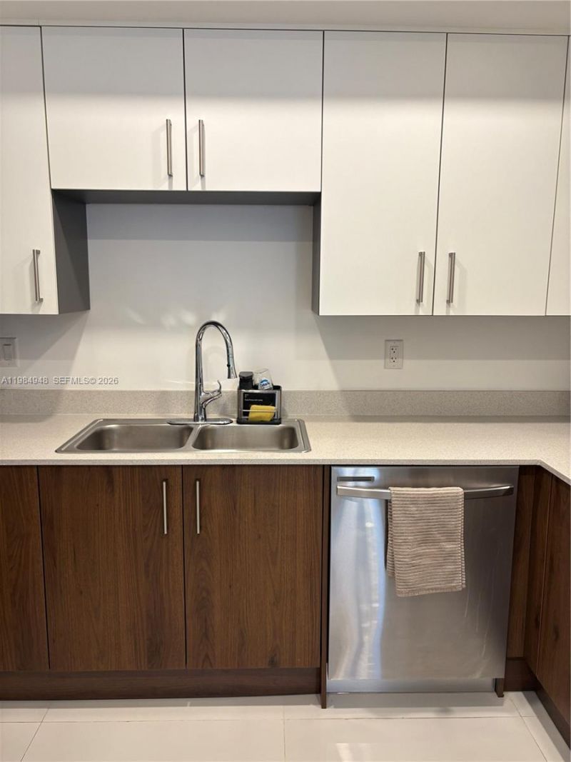 10950 NW 82nd St, Unit 319, Doral, FL 33178 Photo