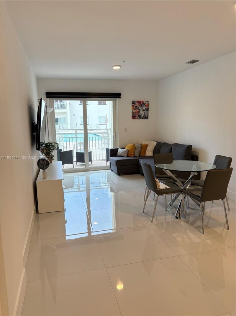 10950 NW 82nd St, Unit 319, Doral, FL 33178 Photo