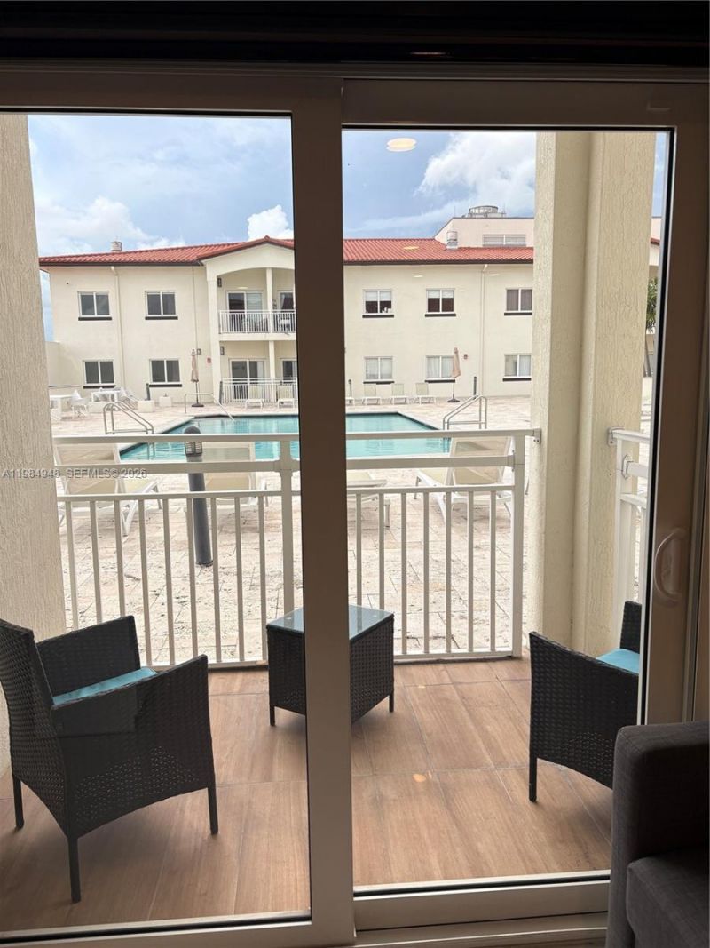 10950 NW 82nd St, Unit 319, Doral, FL 33178 Photo
