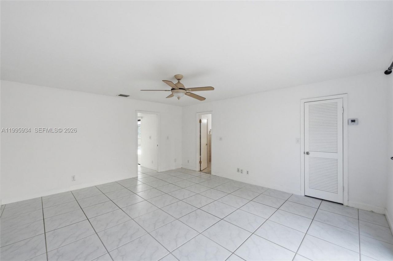 676 NW 107th Ln, Coral Springs, FL 33071 Photo