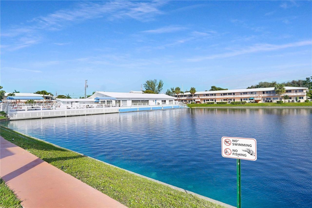 820 SW 11th Ave, Unit 5B, Hallandale Beach, FL 33009 Photo