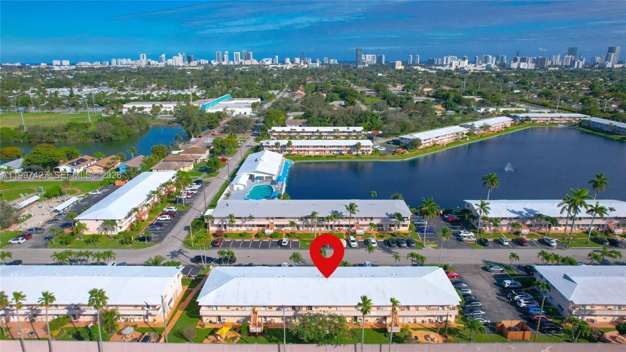 820 SW 11th Ave, Unit 5B, Hallandale Beach, FL 33009 Photo