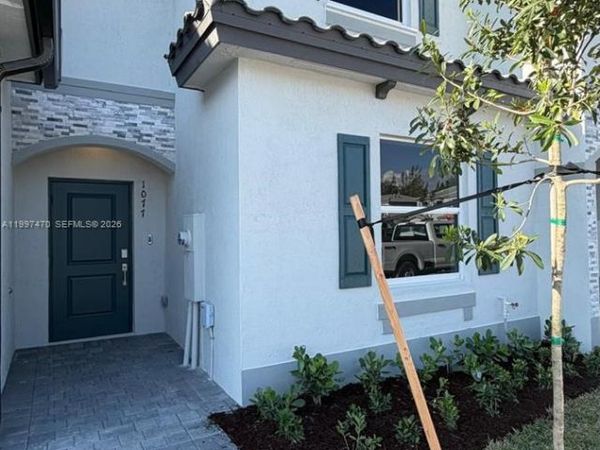 1077 SE 2nd Ter, Unit 1077, Florida City, FL 33034