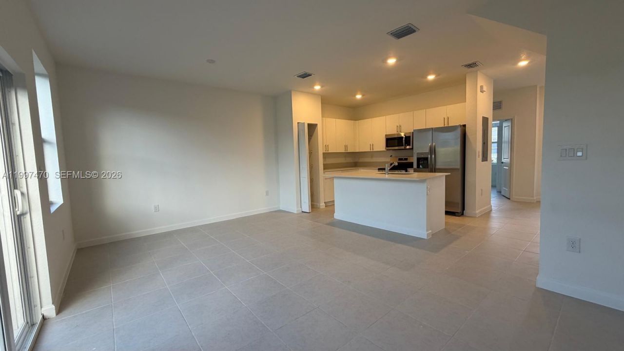 1077 SE 2nd Ter, Unit 1077, Florida City, FL 33034 Photo