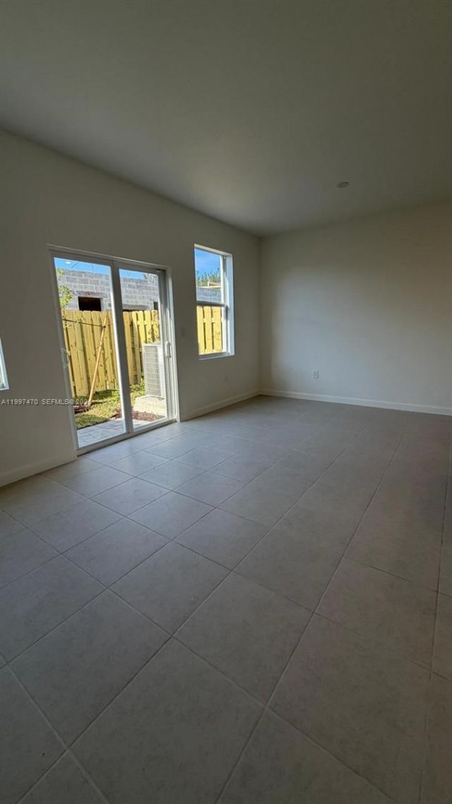 1077 SE 2nd Ter, Unit 1077, Florida City, FL 33034 Photo