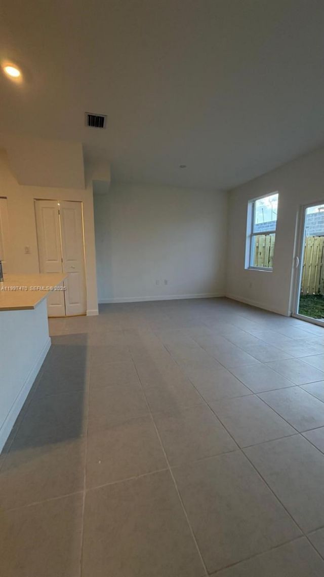 1077 SE 2nd Ter, Unit 1077, Florida City, FL 33034 Photo
