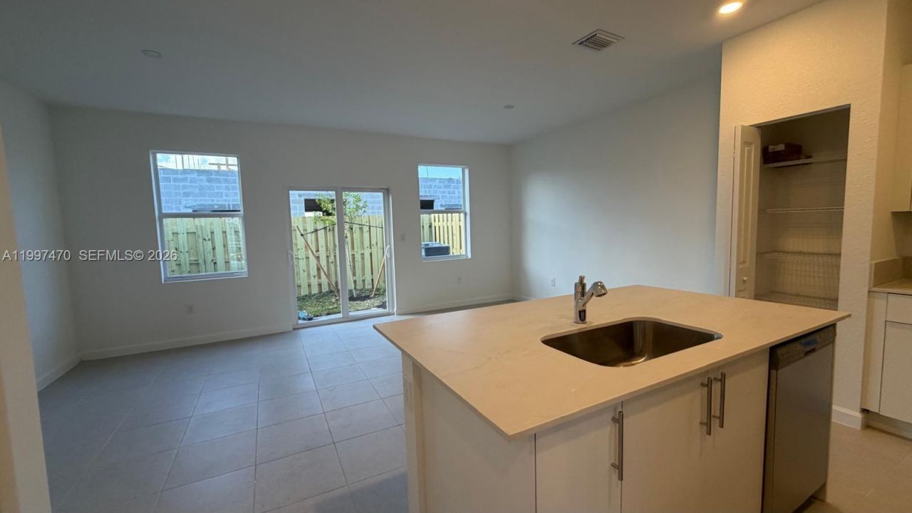 1077 SE 2nd Ter, Unit 1077, Florida City, FL 33034 Photo