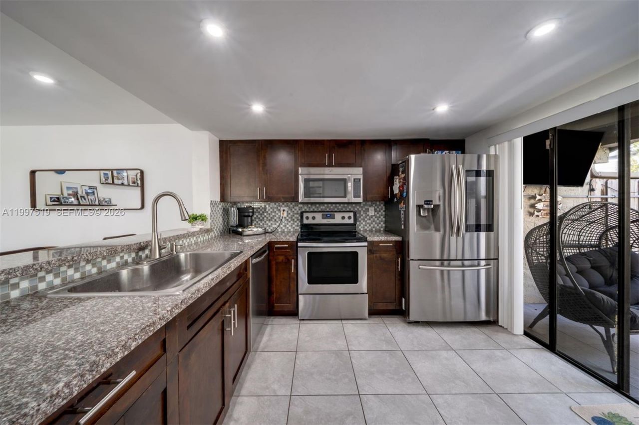 10415 SW 154th Ct, Unit 2, Miami, FL 33196 Photo