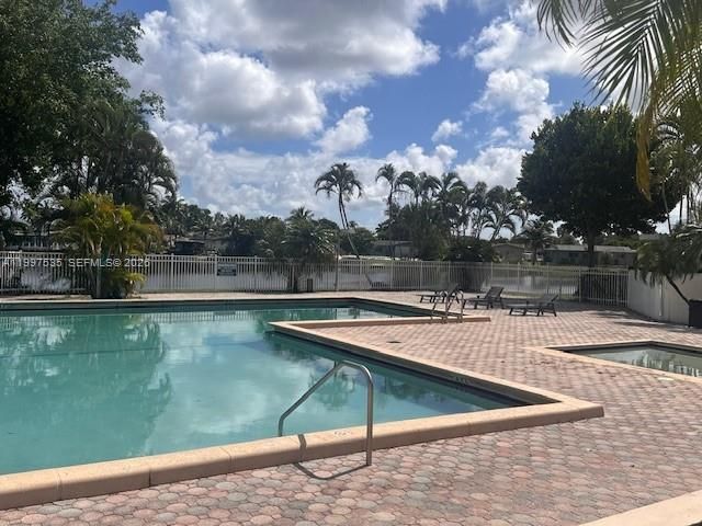1851 NW 96th Ter , Unit 6F, Pembroke Pines, FL 33024 Photo