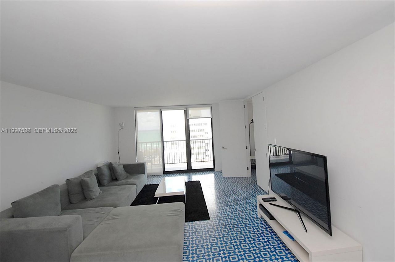 1800 Collins Ave, Unit 18F, Miami Beach, FL 33139 Photo