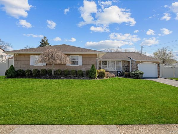 50 Penn Street , Port Jefferson Station, NY 11776