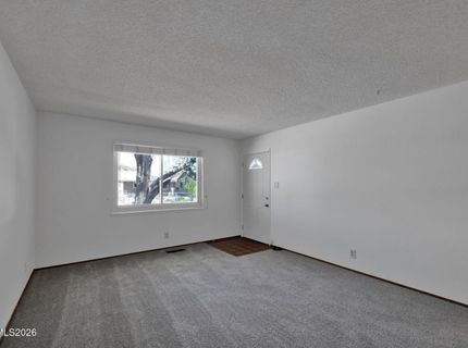 119 Devere Way, Sparks, NV 89431 Photo