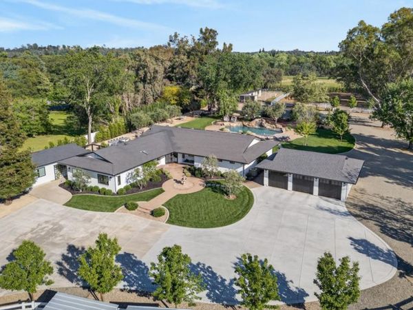 4305 Indian Creek Dr, Loomis, CA 95650