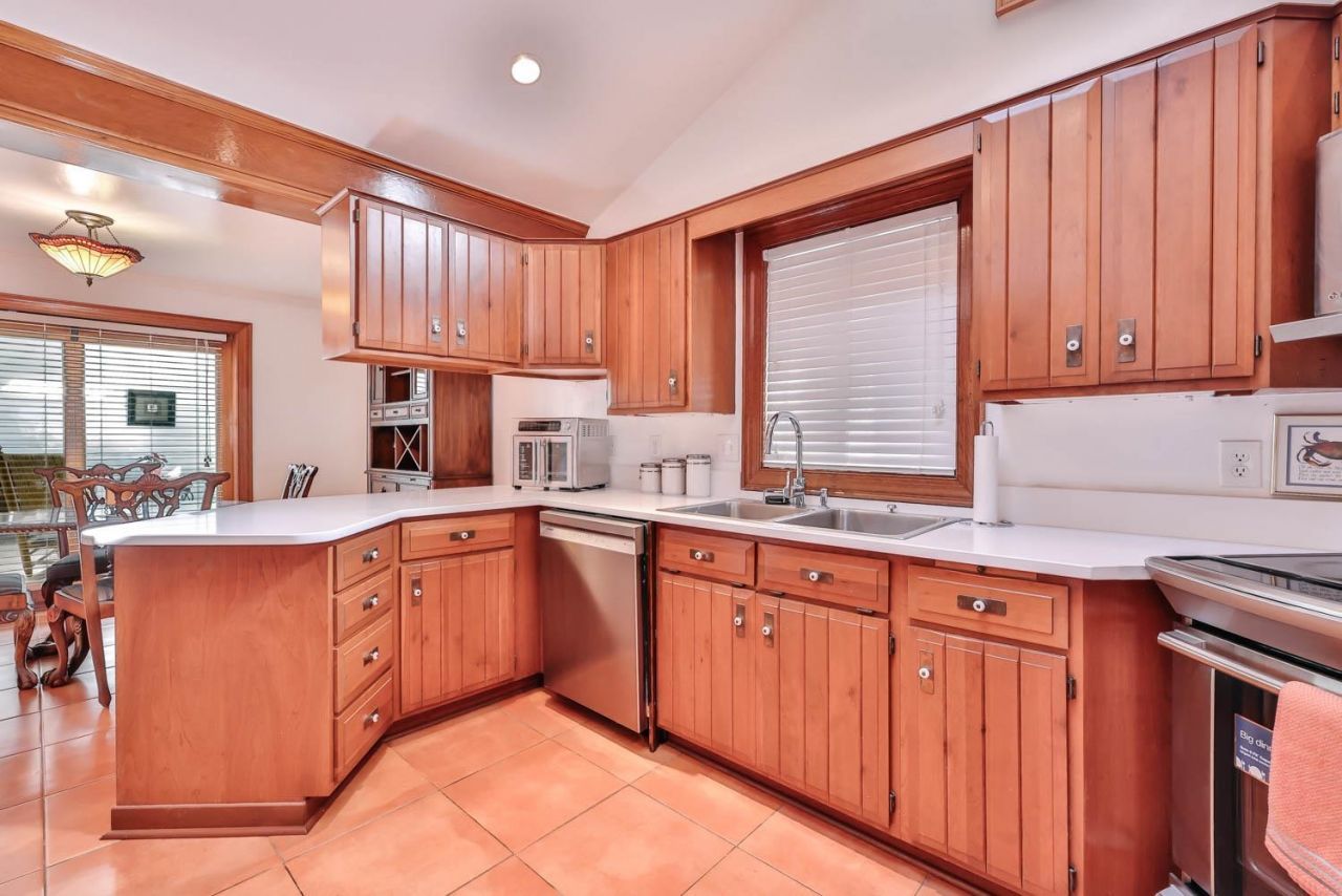 5516 Springs Ave. Photo 8