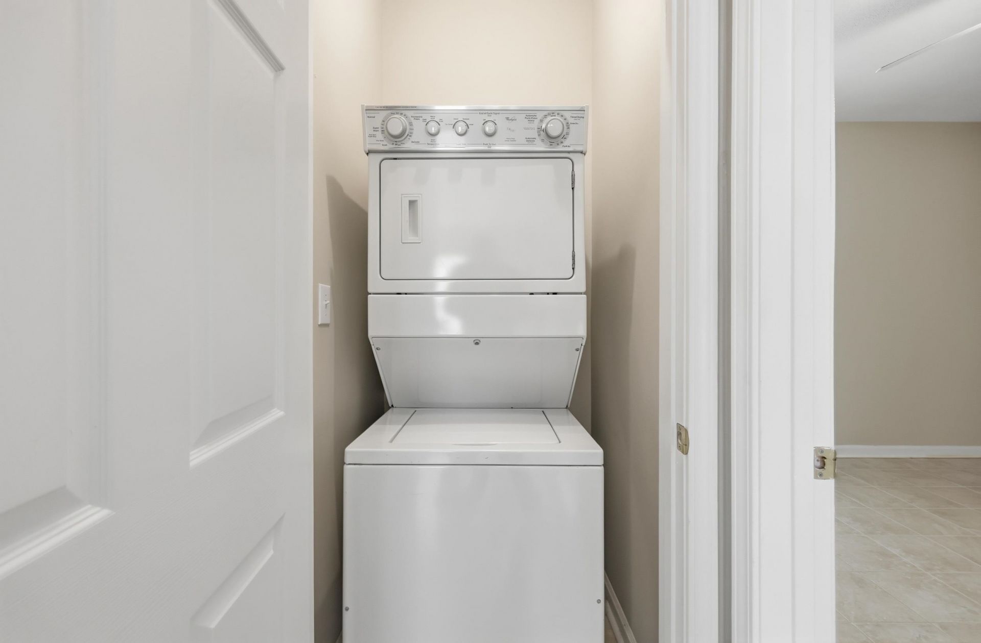 248 Sun Colony Blvd. Photo 22