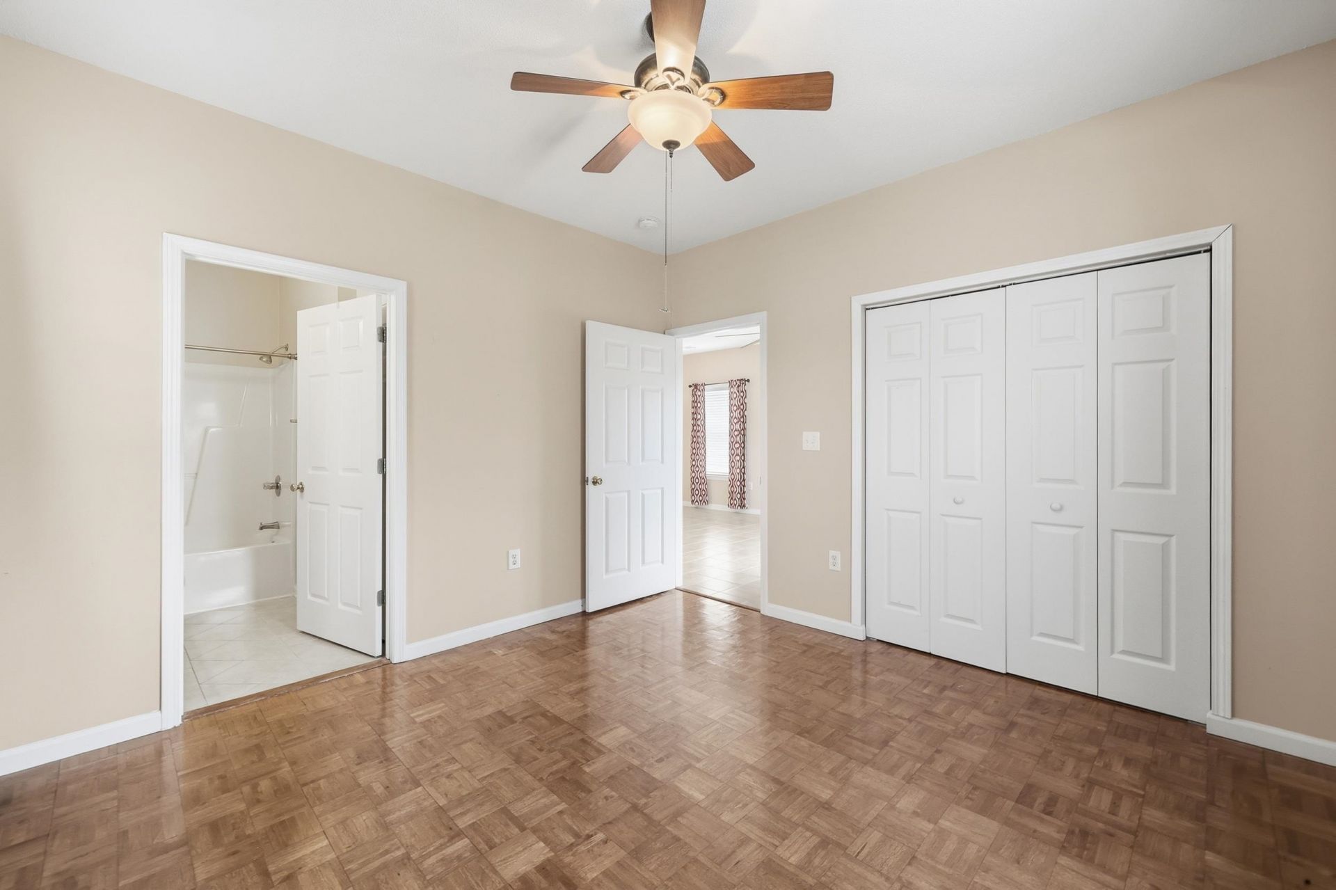 248 Sun Colony Blvd. Photo 9