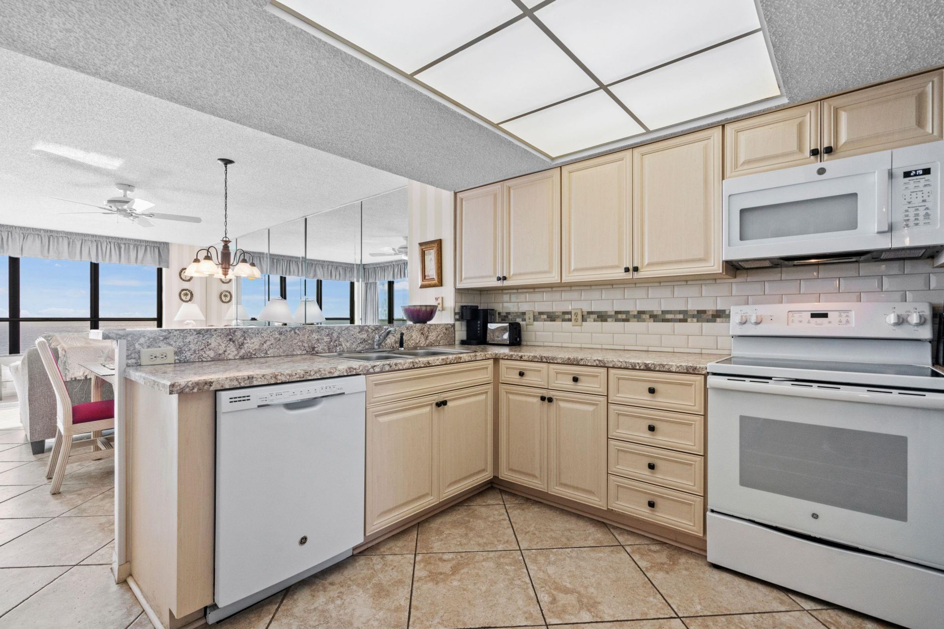 523 S Ocean Blvd. S Photo 28