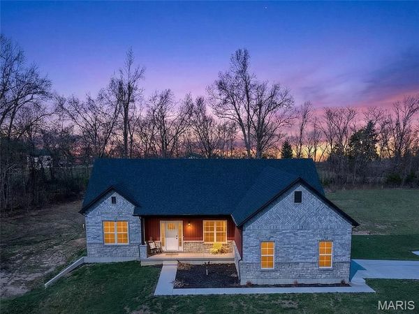 3525 Weatherby Lane, Farmington, MO 63640