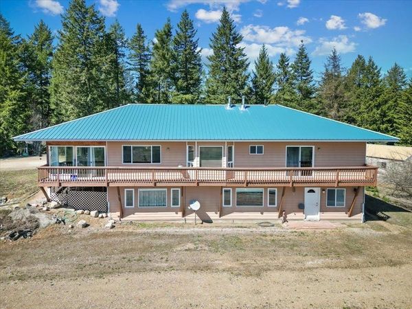 1876 Horseshoe Lake Rd, Deer Park, WA 99006