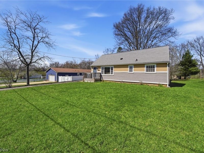 1517 Gottschall Road, Stow, OH 44224 Photo 2