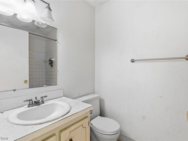 9966 Magnolia Drive , Olmsted Falls, OH 44138 Photo 10