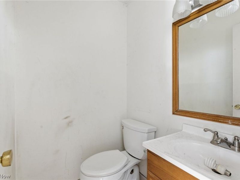 9966 Magnolia Drive , Olmsted Falls, OH 44138 Photo 11